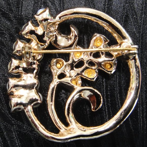 VTG Circle Brooch - Picture 5 of 6